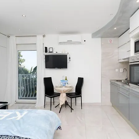 Apartment Viky Kraljevica