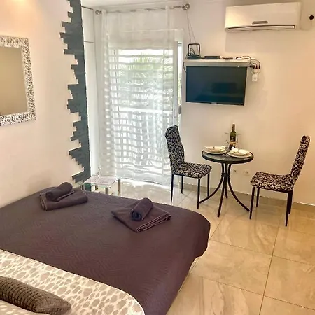 Viky Apartment